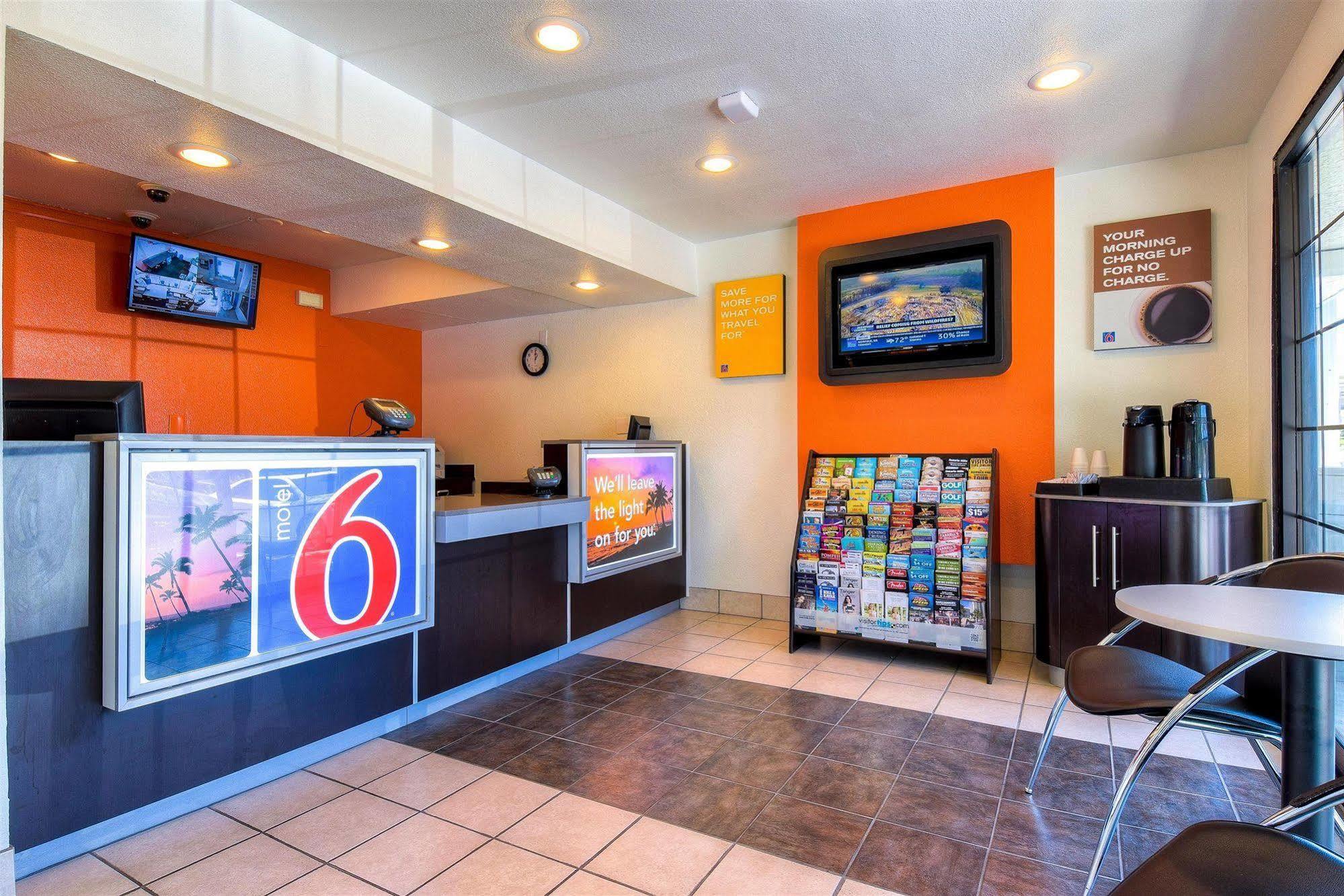 Motel 6-Pomona, Ca - Los Angeles Esterno foto