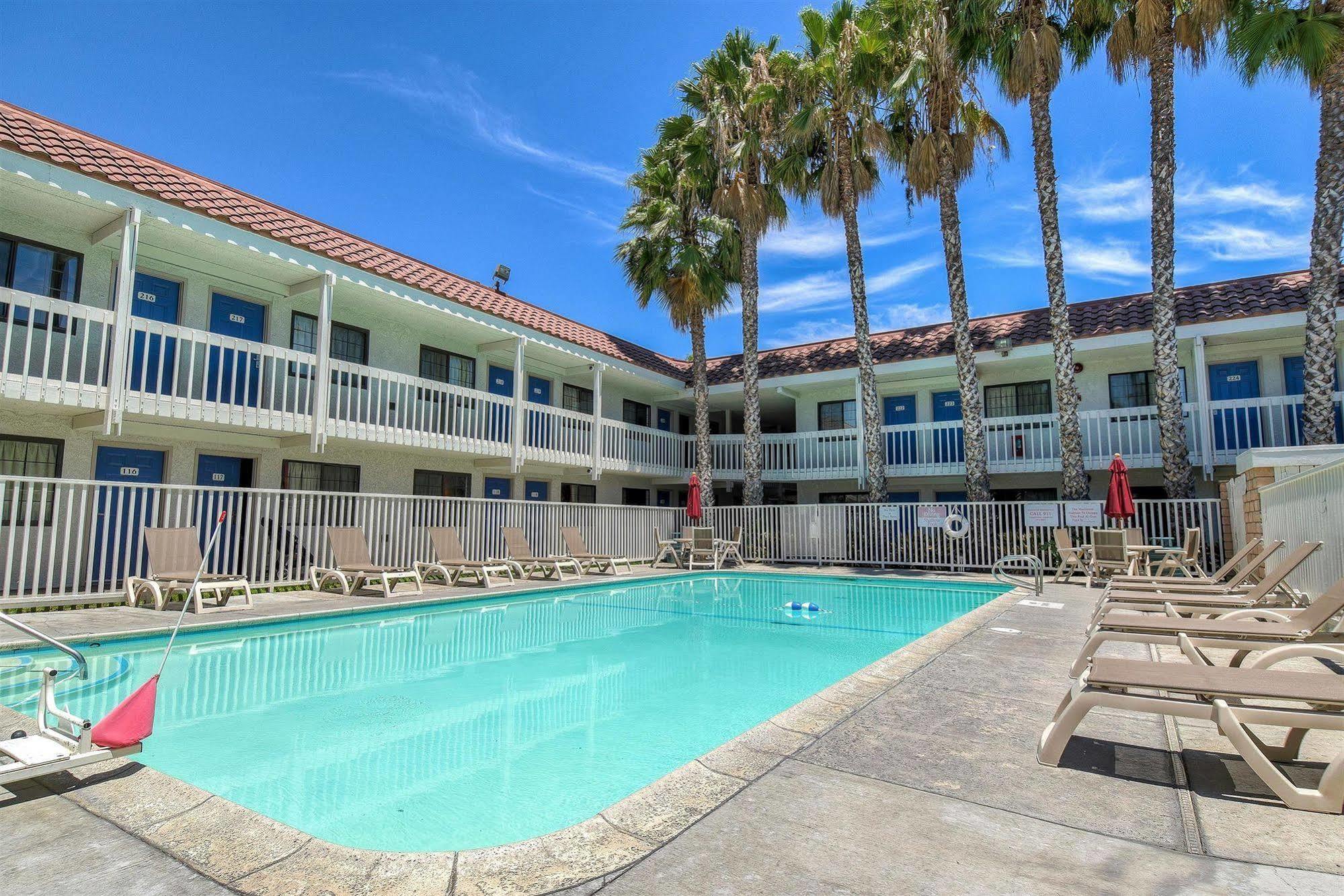 Motel 6-Pomona, Ca - Los Angeles Esterno foto