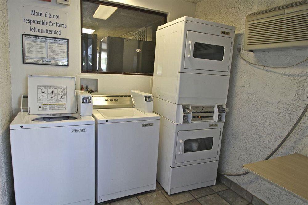 Motel 6-Pomona, Ca - Los Angeles Esterno foto
